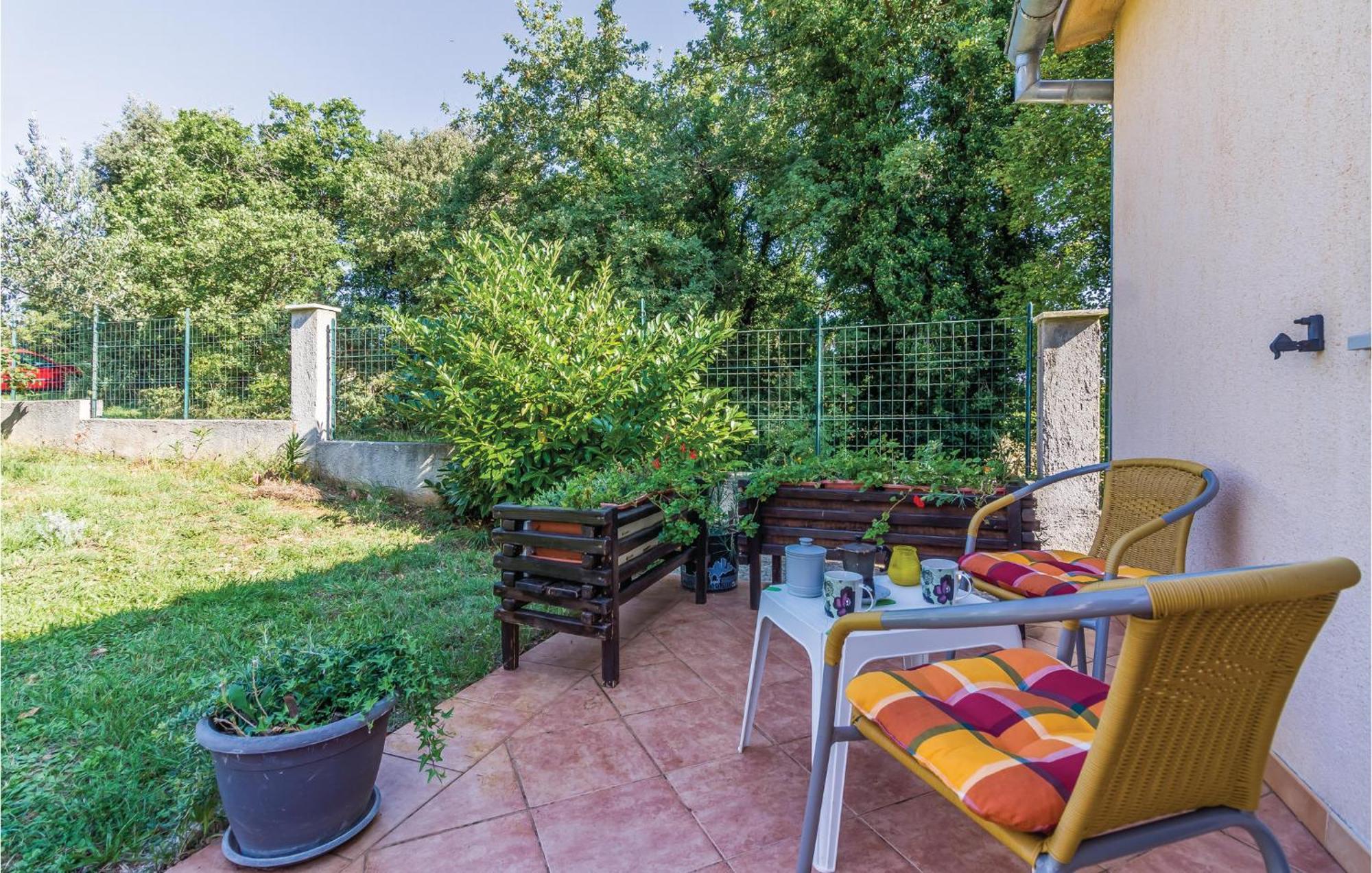 6 Bedroom Nice Home In Segotici Exterior photo